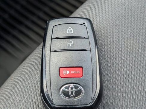 Used 2025 Toyota Tacoma SR5 AWD/4WD image 28