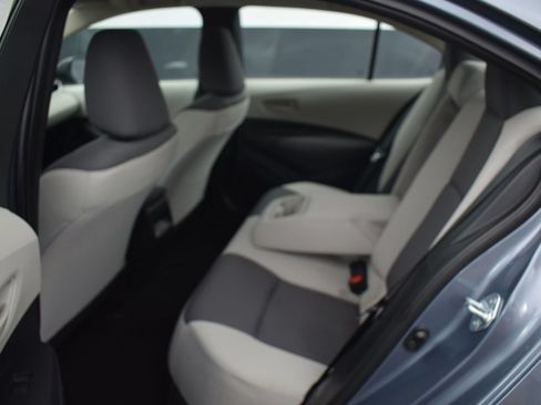 Used 2025 Toyota Corolla LE FWD image 12