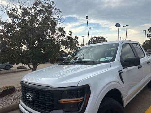 Used 2025 Ford F150 STX RWD image 4