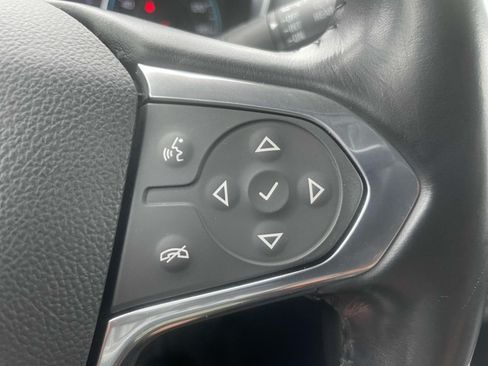 Used 2021 Chevrolet Traverse LT AWD/4WD image 23