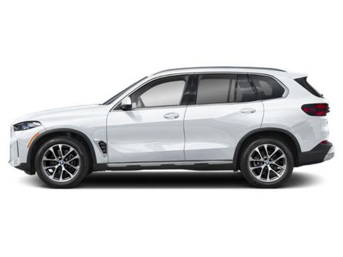 Used 2026 BMW X5 sDrive40i w/ Premium Package image 3