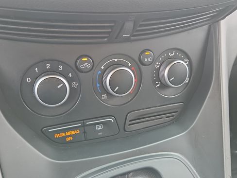 Used 2016 Ford Escape SE FWD image 28