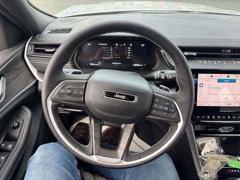 New 2026 Jeep Grand Cherokee Altitude AWD/4WD image 14