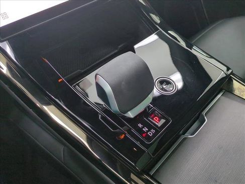 Used 2025 Land Rover Range Rover Sport Dynamic SE AWD/4WD image 12