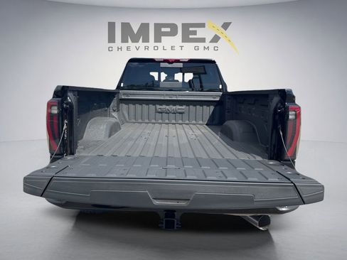 Used 2026 GMC Sierra 2500 AT4 w/ AT4 Premium Plus Package AWD/4WD image 32