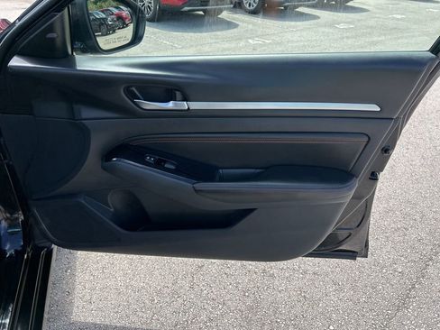 Used 2023 Nissan Altima 2.5 SR image 35