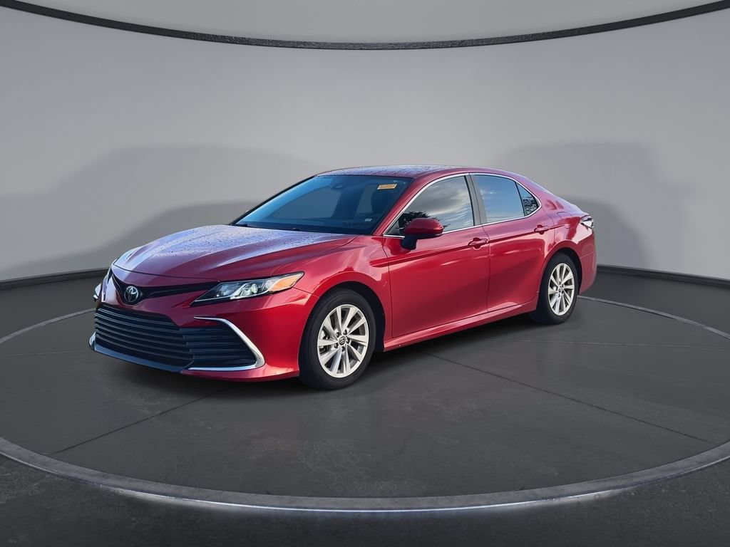 Used 2023 Toyota Camry LE FWD image 4