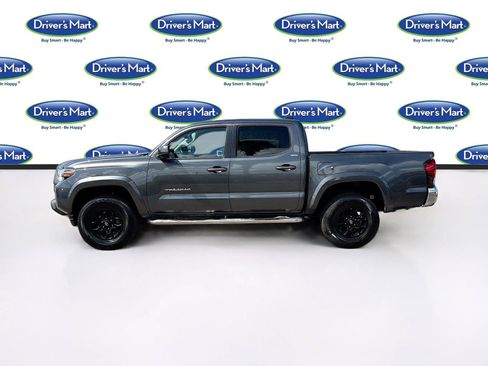 Used 2021 Toyota Tacoma SR5 RWD image 4