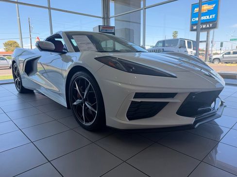 Certified 2021 Chevrolet Corvette Stingray Premium Conv w/ Z51 Performance Package RWD image 4