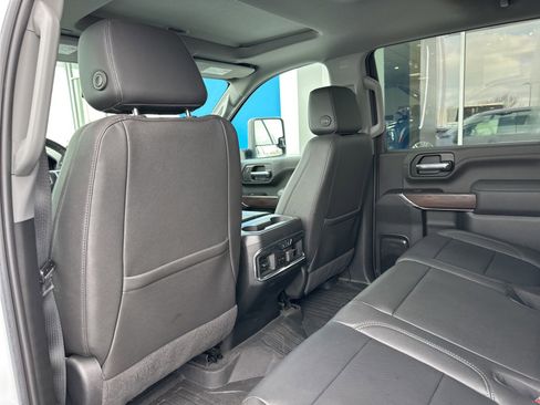 Used 2023 GMC Sierra 2500 SLT w/ SLT Premium Package image 15