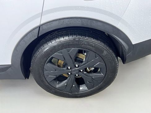 Used 2025 Kia Sportage X-Line image 25