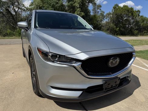 Used 2018 MAZDA CX-5 Touring w/ Preferred Equipment Package FWD image 2