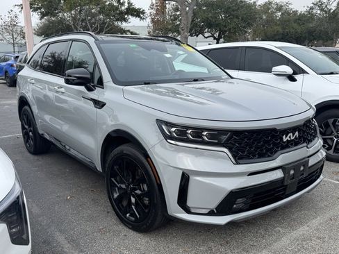 Used 2022 Kia Sorento SX image 9