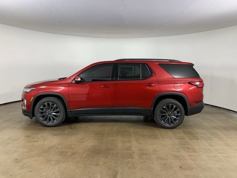 Used 2023 Chevrolet Traverse RS image 37
