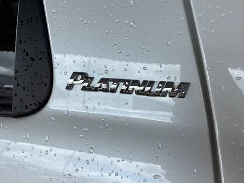 Used 2021 Toyota Sequoia Platinum RWD image 5