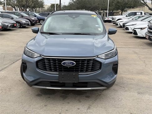 Used 2024 Ford Escape Active w/ Tech Pack #2 image 2