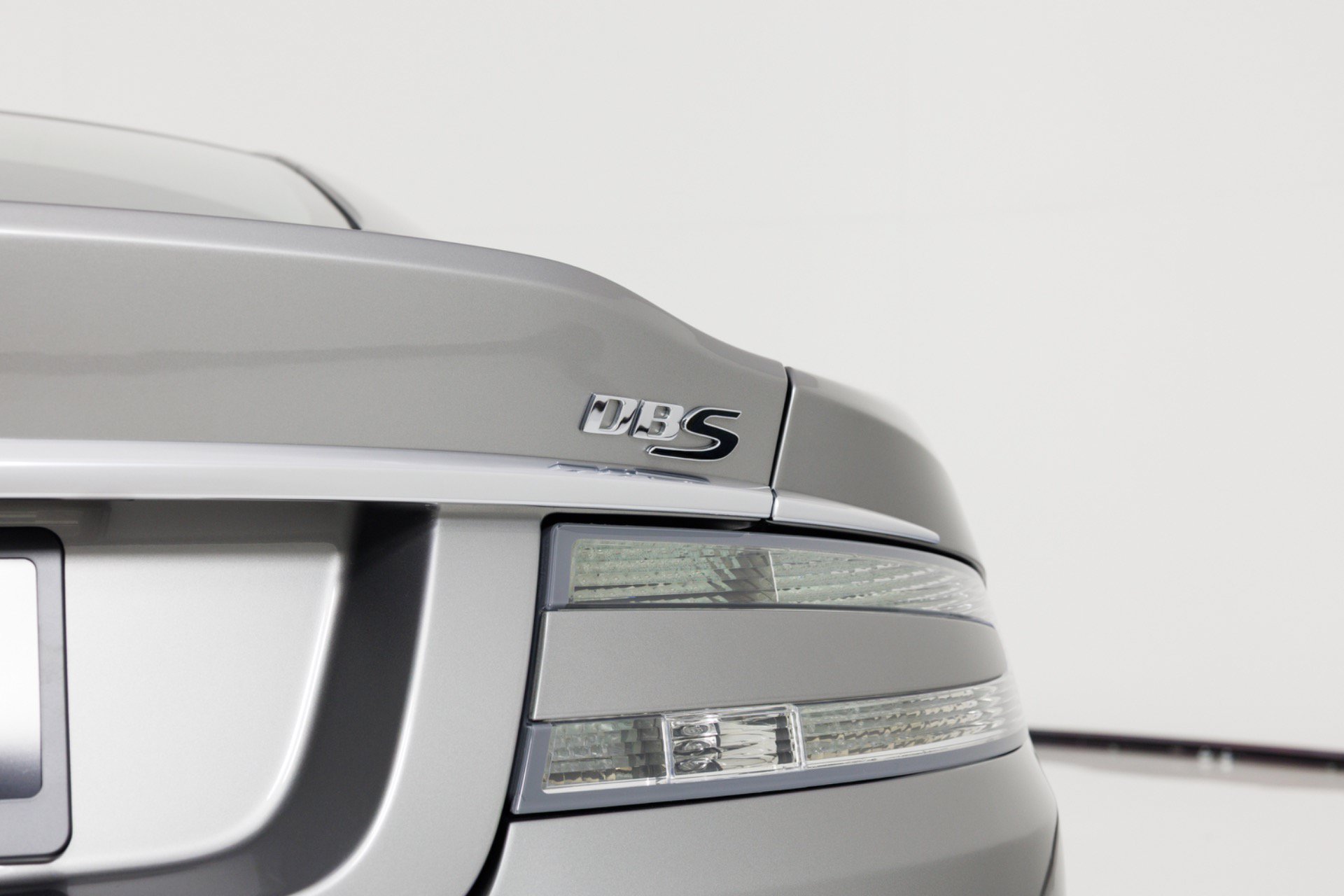 Used 2009 Aston Martin DBS Coupe RWD image 7