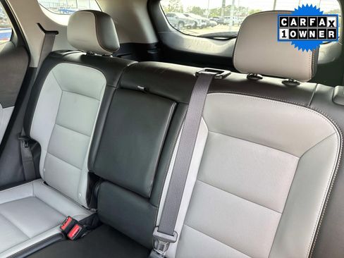Used 2021 GMC Terrain SLT w/ Infotainment Package II FWD image 14