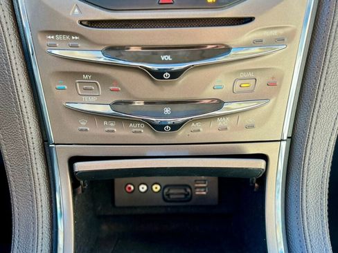 Used 2014 Lincoln MKX AWD w/ Equipment Group 102A image 24