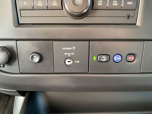 New 2025 Chevrolet Express 2500 Extended image 19