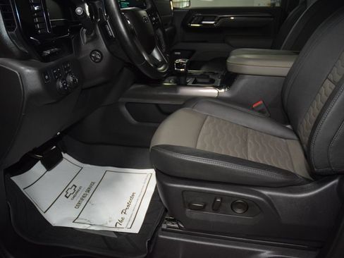 Used 2024 Chevrolet Silverado 1500 ZR2 w/ Technology Package AWD/4WD image 40