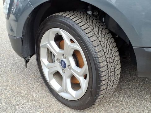 Used 2021 Ford EcoSport SE w/ SE Appearance Package image 4