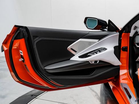 Used 2021 Chevrolet Corvette Stingray Premium Conv w/ Z51 Performance Package image 84