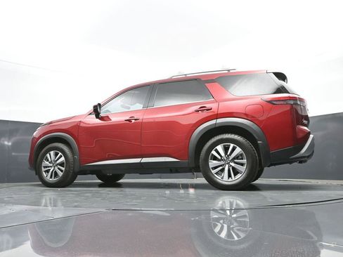 Used 2023 Nissan Pathfinder SL image 47