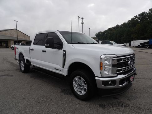 Used 2025 Ford F250 XLT w/ FX4 Off-Road Package AWD/4WD image 10