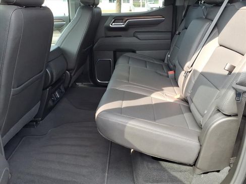 Used 2026 GMC Sierra 1500 SLT RWD image 22