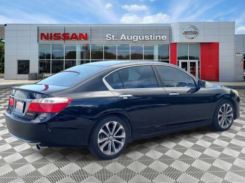 Used 2015 Honda Accord Sport image 2
