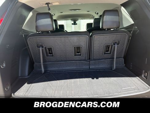 Used 2020 Chevrolet Traverse RS w/ LPO, Floor Liner Package AWD/4WD image 10