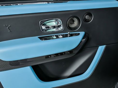 Used 2023 Rolls-Royce Cullinan Black Badge w/ Driver's Package image 18