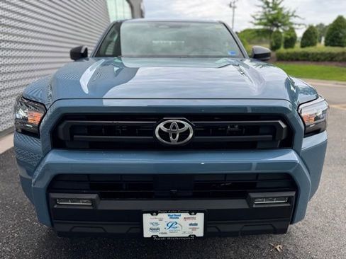 Used 2026 Toyota 4Runner SR5 AWD/4WD image 7