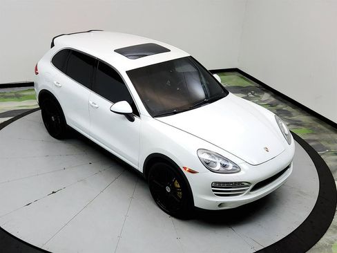 Used 2013 Porsche Cayenne Diesel AWD/4WD image 33