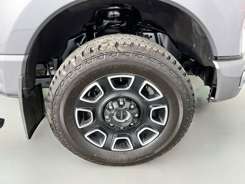 Used 2024 Ford F250 Platinum AWD/4WD image 41