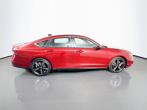 Used 2023 Honda Accord Sport image 11