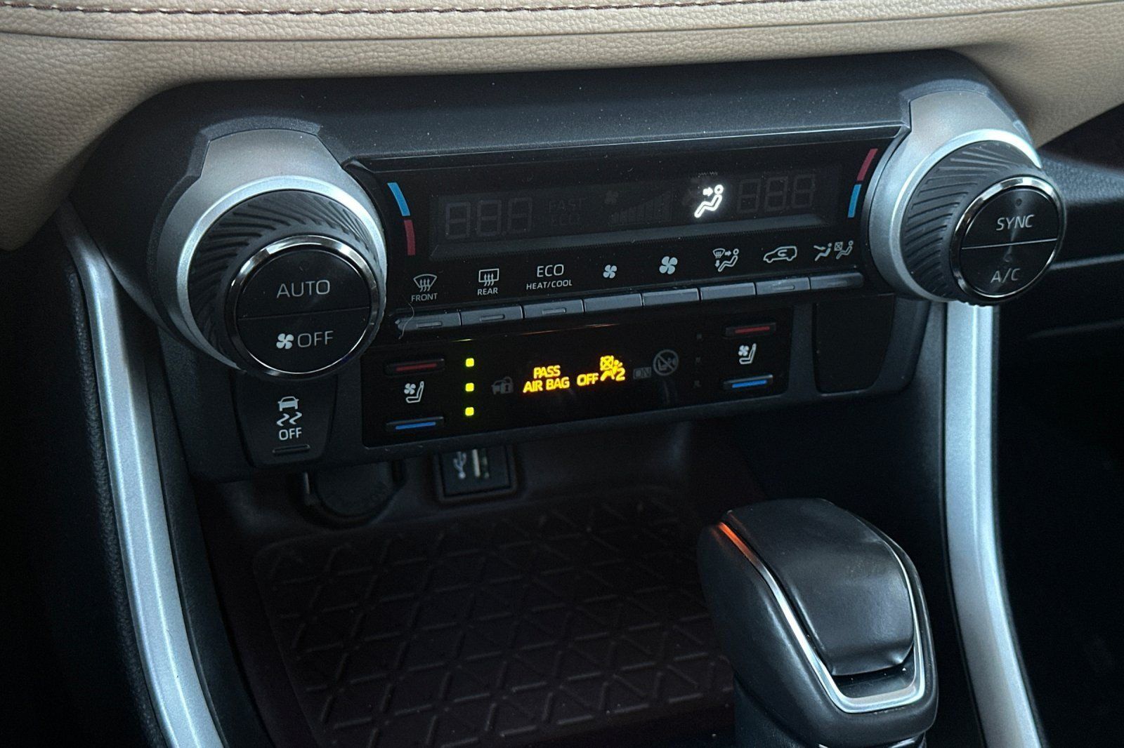 Certified 2023 Toyota RAV4 Limited AWD/4WD image 19