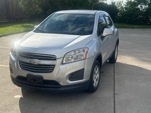 Used 2016 Chevrolet Trax LS AWD/4WD image 4