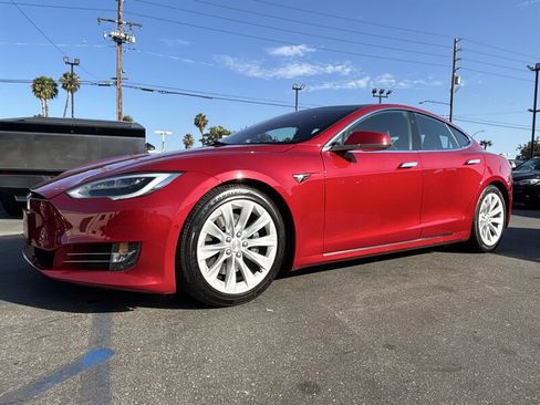 Used 2018 Tesla Model S P100D AWD/4WD image 2