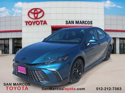 New 2026 Toyota Camry SE image 1