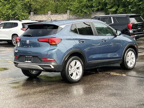 Used 2024 Buick Encore GX Preferred w/ Comfort Package FWD image 5