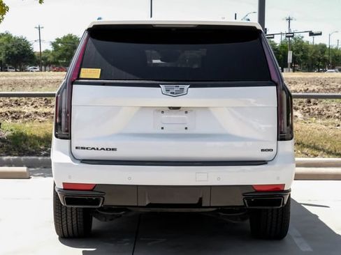 Used 2021 Cadillac Escalade Sport w/ LPO, ONYX Package RWD image 12