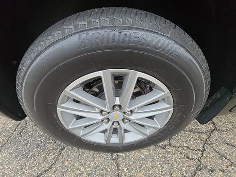 Certified 2023 Chevrolet Traverse LT AWD/4WD image 38