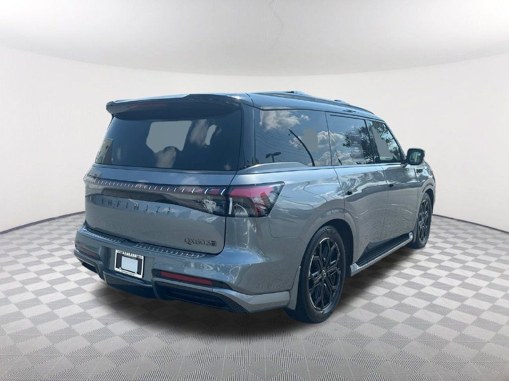 Certified 2026 INFINITI QX80 4WD w/ Sport Exterior Package image 5
