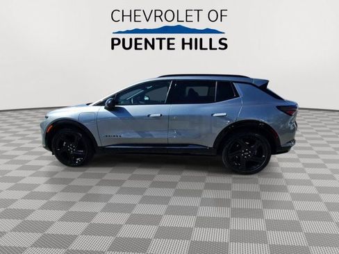Used 2024 Chevrolet Equinox EV RS FWD image 5