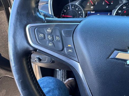 Used 2022 Chevrolet Equinox LT image 11