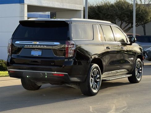 Certified 2024 Chevrolet Suburban LT image 4