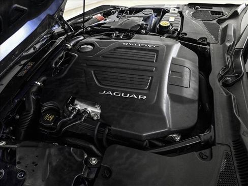 Used 2017 Jaguar F-TYPE R AWD/4WD image 21
