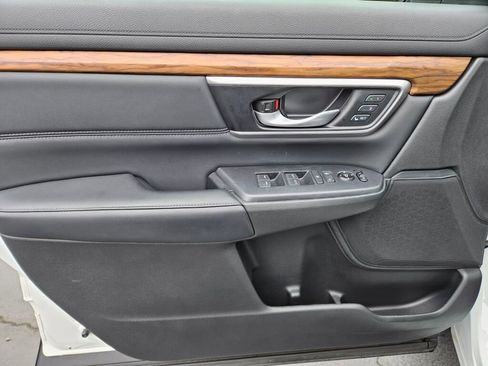Used 2020 Honda CR-V Touring image 14
